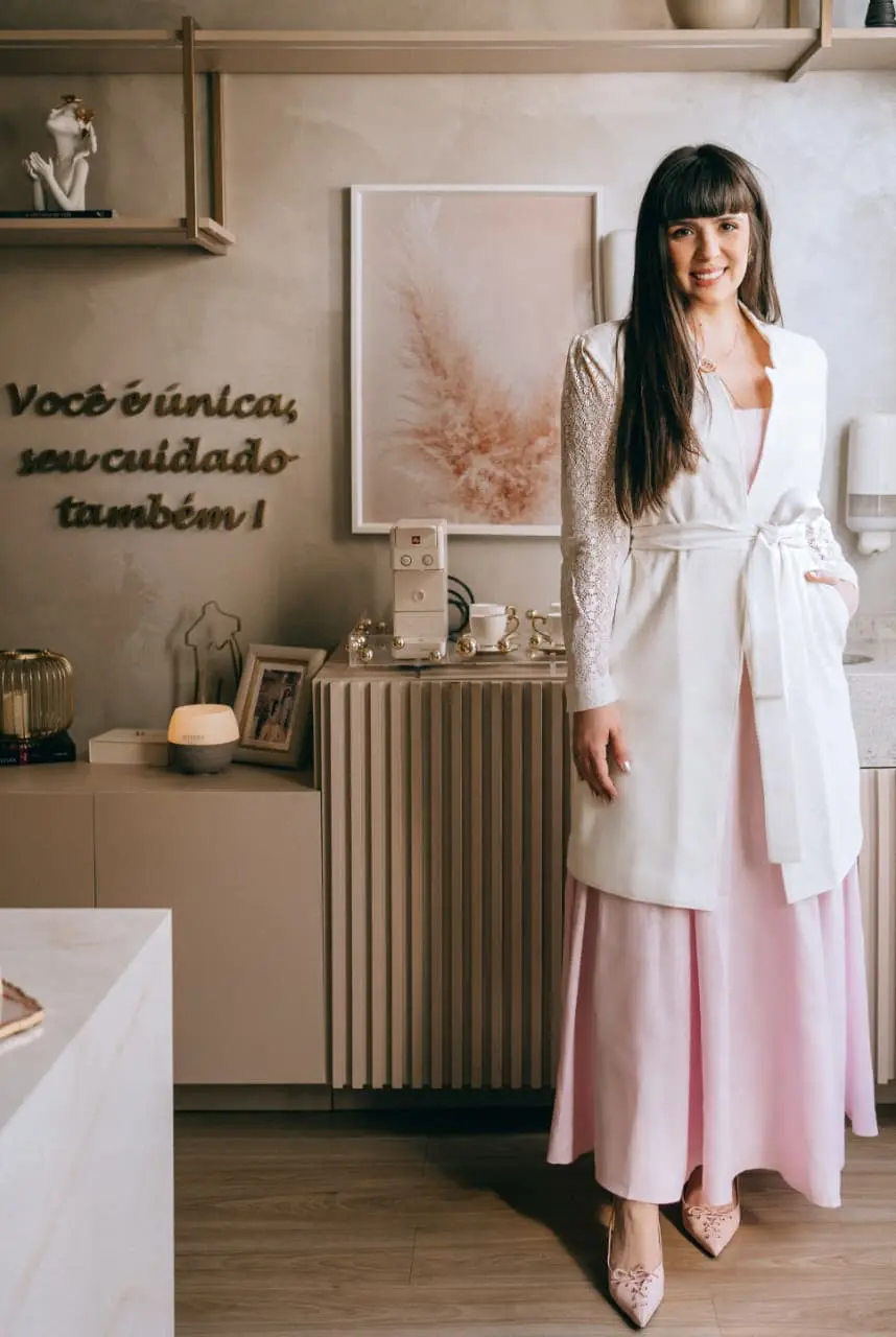 Dra Rafaela C.R. Barros - foto 4